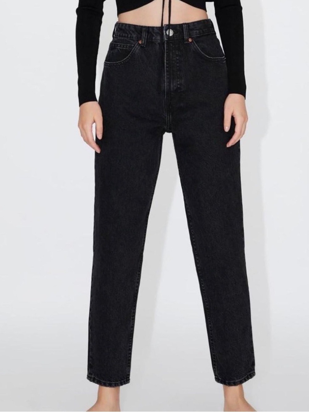 Zara High Rise Classic Mom Fit Ankle Length Jeans In Faded Black Wash, size 12